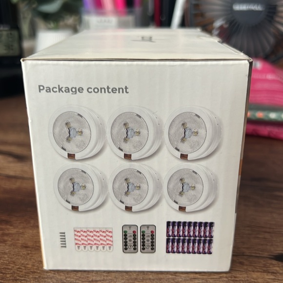 Cabinet or Closet Lights - Picture 2 of 4